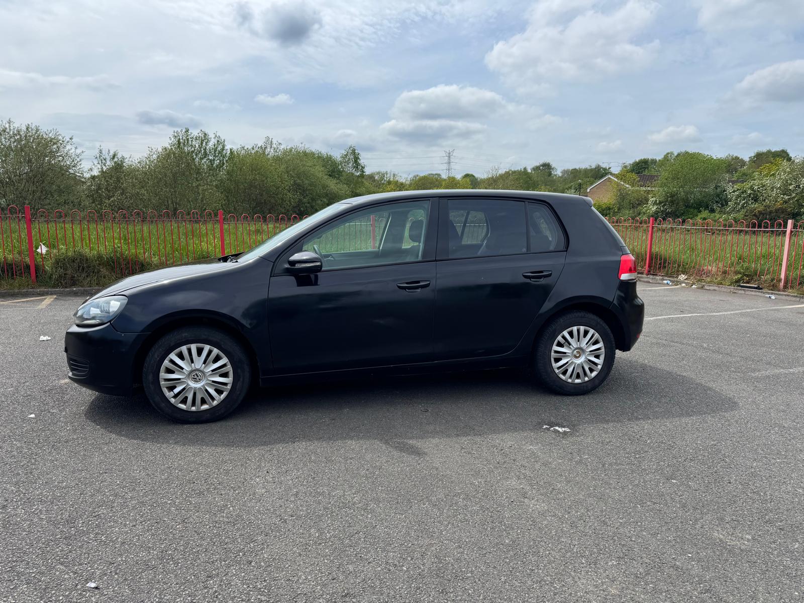VOLKSWAGEN GOLF S